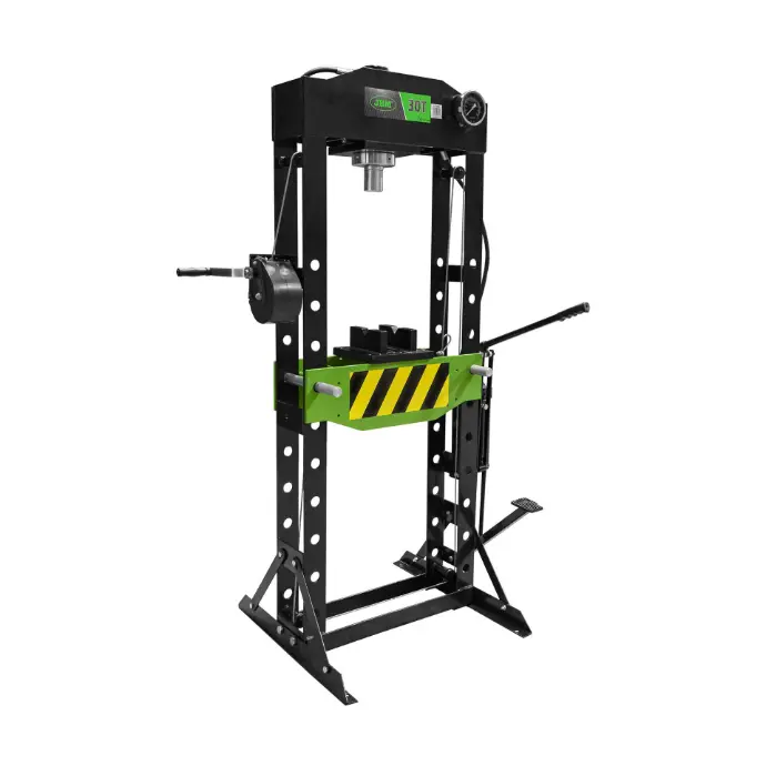 [53684] PRESSE HYDRAULIQUE SUR PIEDS DE 30 TONNES